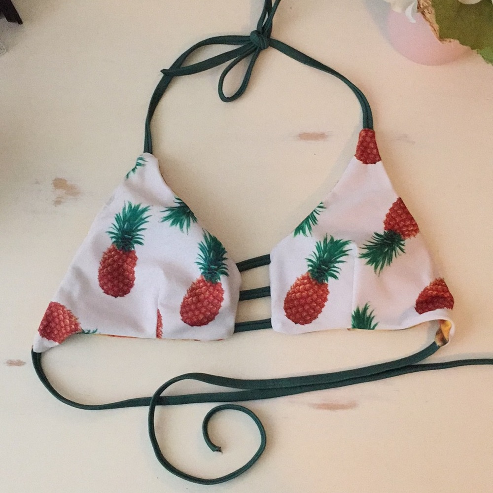 Reversible pineapple bikini top!